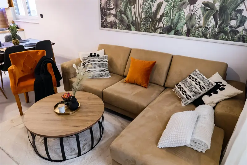 Apartment 4